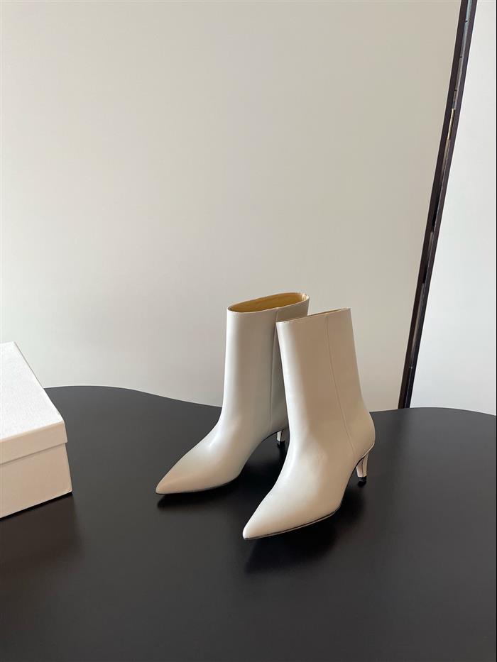 20251128172734598 390